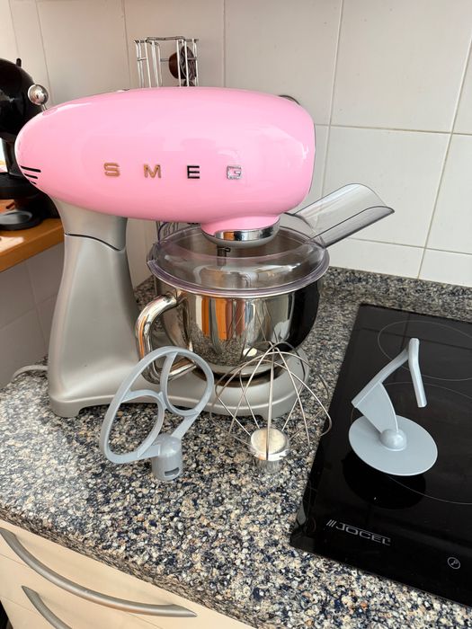Urgente: Robot de Cozinha Smeg — como novo!