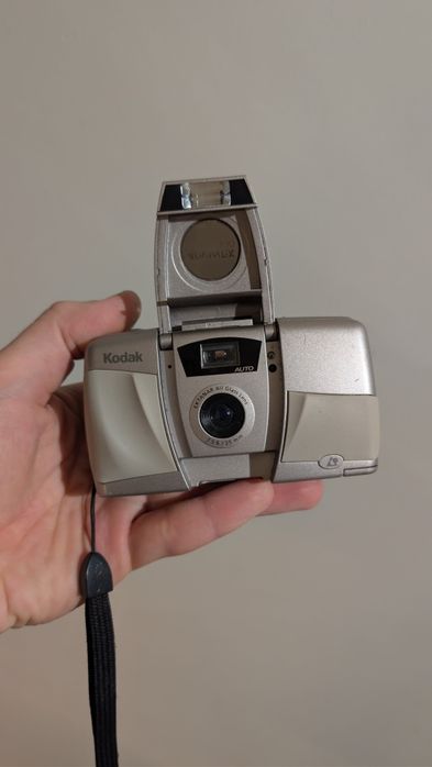 Пленочный фотоаппарат Kodak Advantix 300 (формат APS) + чехол