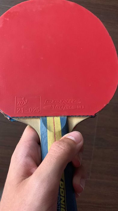 Donic Waldner Legend Carbon w/ DONIC Bluefire M1 2 mm | Ténis de Mesa