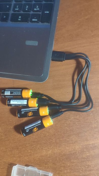 Батарейка литиевая полимер Znter 1,5 V AA 3000  AAA 1100 зар USB TupeC