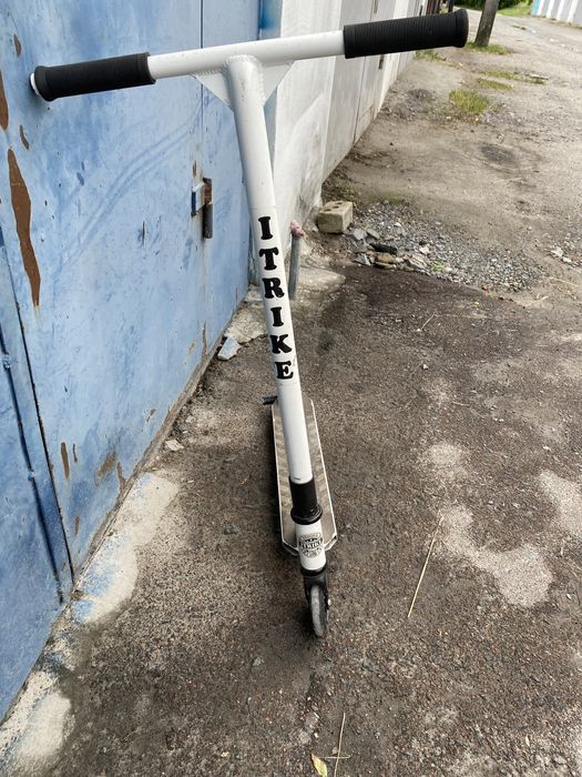 Самокат  Itrike