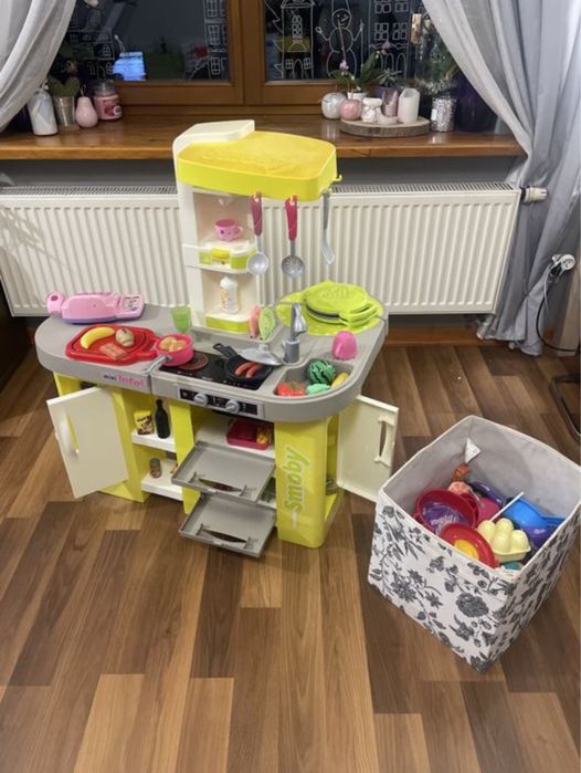 Mega duza kuchenka firmy Smoby