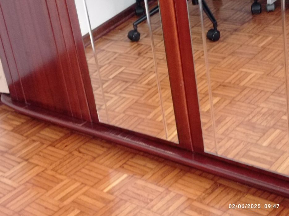 Armário 4 portas 2 espelhos Guarda roupa