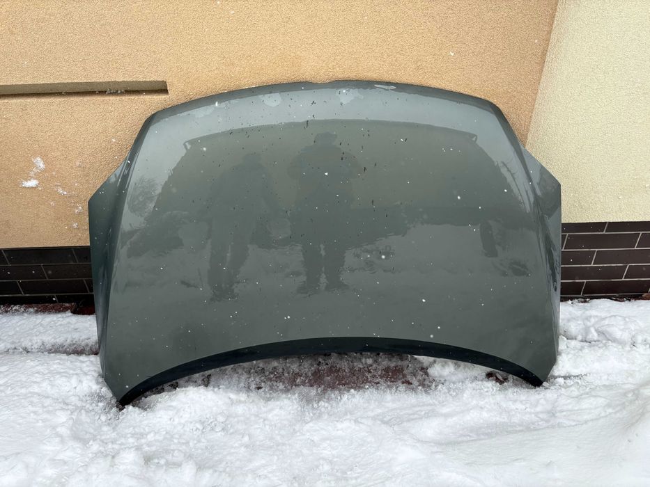 Капот Volkswagen Golf Plus в гарному стані