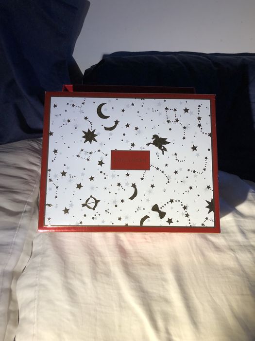 Caixa de papel rigida ideal para arrumação