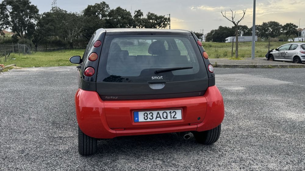 Smart ForFour 2005 – Económico e Prático