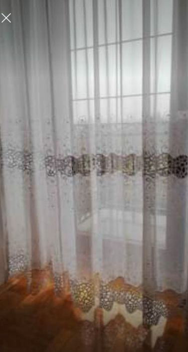 Firanka biała na okno