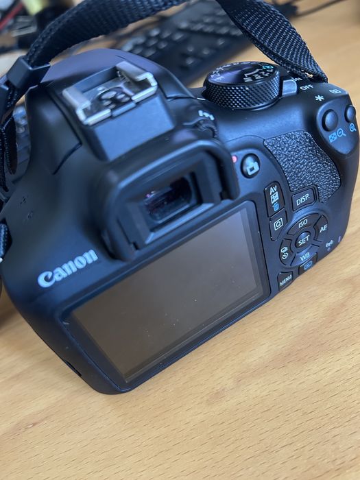 Máquina Fotográfica Canon 1300D + Objectivas