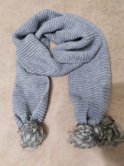 Шарф в'язаний жіночий