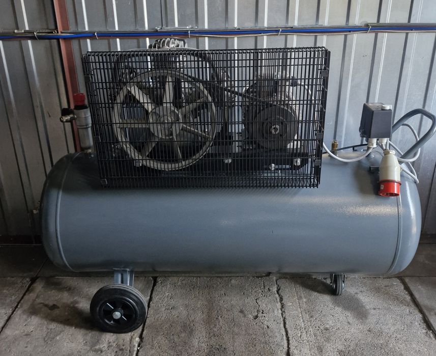 Kompresor sprężarka Walter GK 530-3.0/200