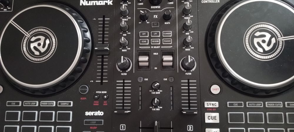 Numark mixtrack pro fx