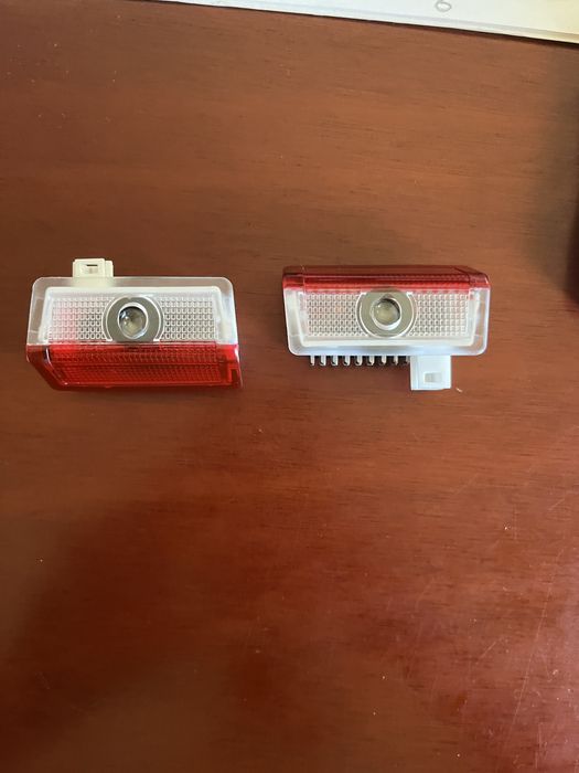 Luz de porta Mercedes