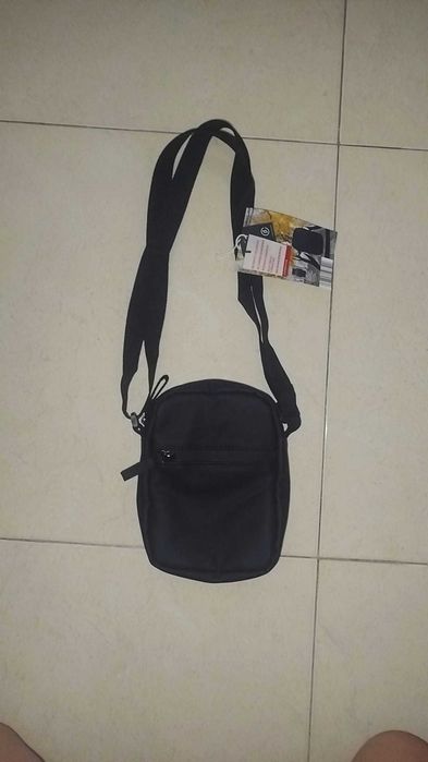 Bolsa tiracolo à prova de água NOVA