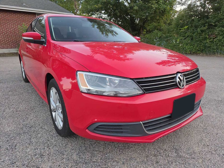 Volkswagen Jetta      2013