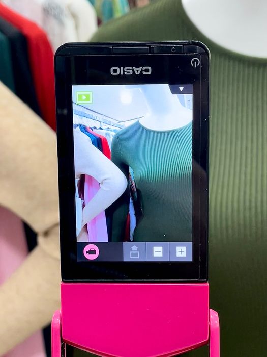 Camera Casio EX-TR350