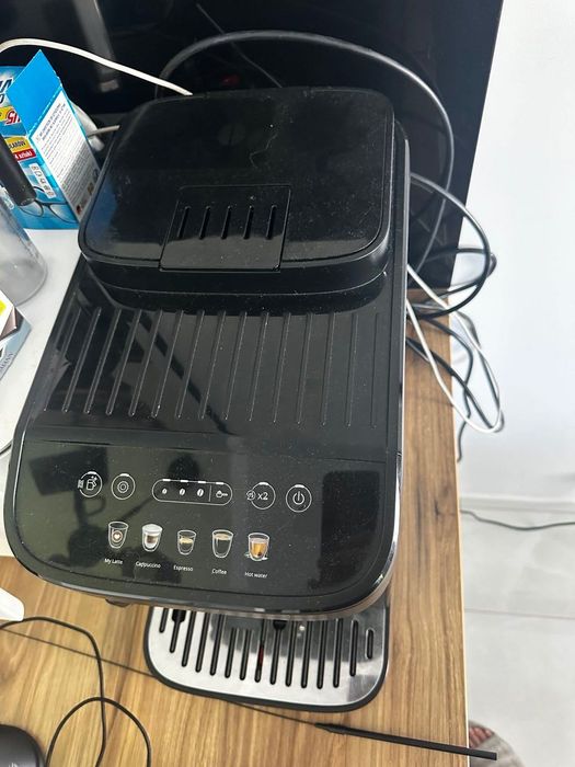 Ekspres do kawy DeLonghi Magnifica Evo