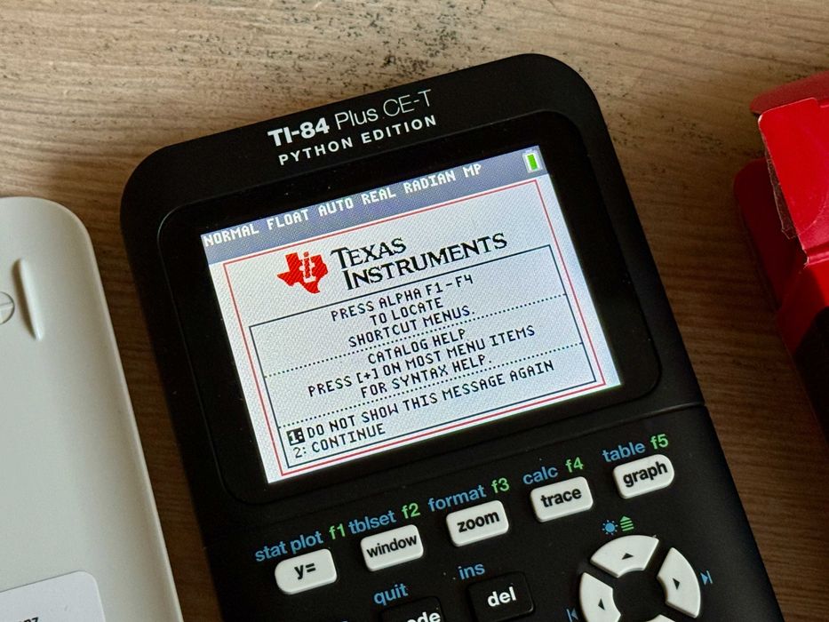 Texas Instruments TI-84 Plus CE-T Python Edition - IB DP - nowy