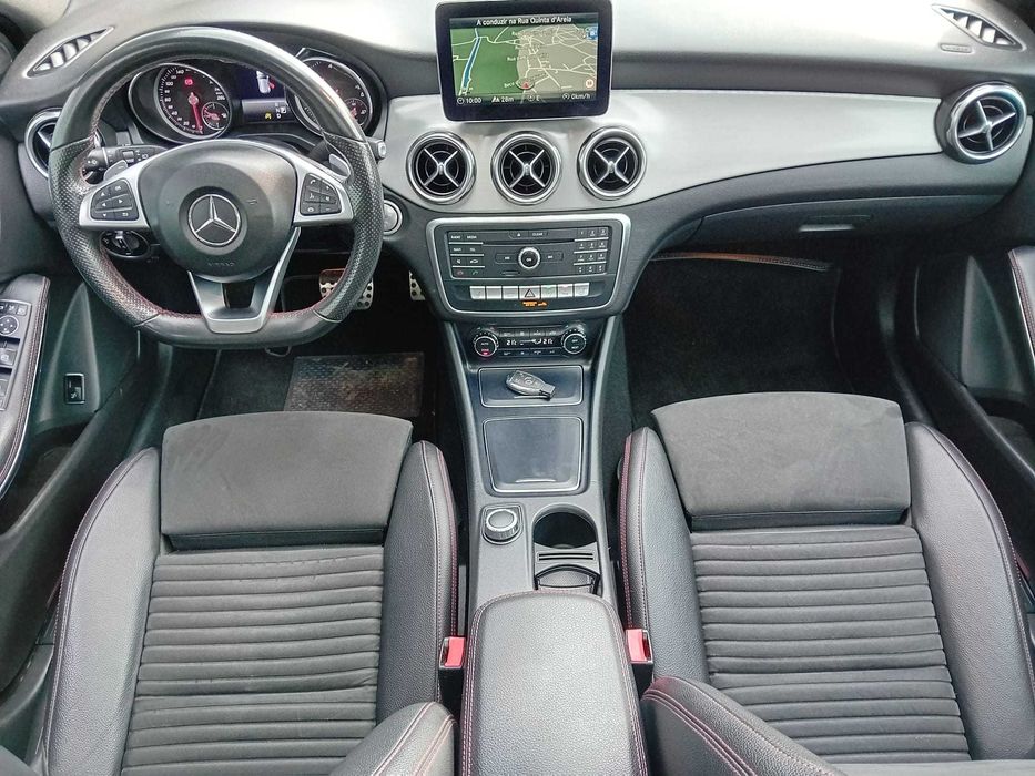 Mercedes GLA 180 AMG c/auto ( pequeno sinistro )