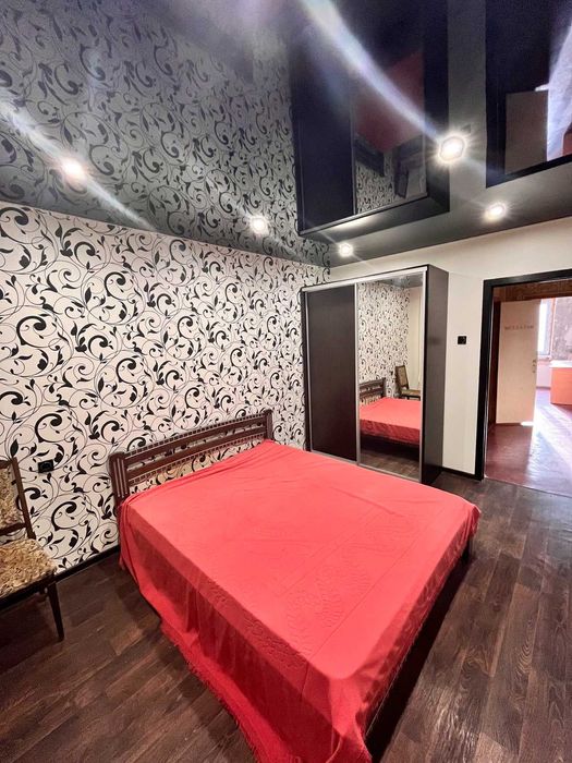 Сдается 3-комнатная квартира на Химике