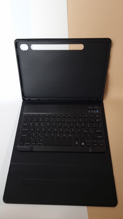 Etui z klawiaturą Bluetooth  do Samsung Galaxy Tab S9 FE 10.9" / Tab S