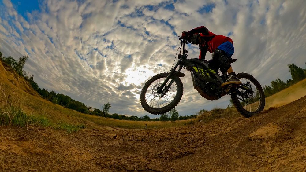 WYNAJEM Elektrycznych Motocykli SURRON Ultra Light Bee GLIWICE