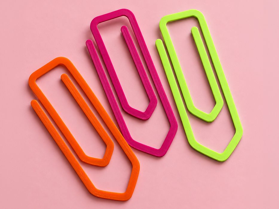 Bookmark de papel em forma de clip gigante