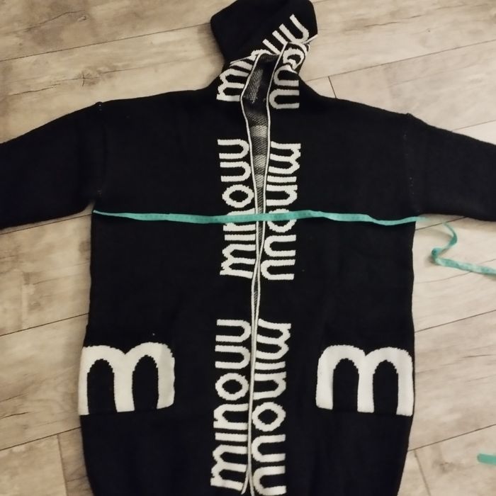 Nowy ciepły sweter z kapturem XXXL