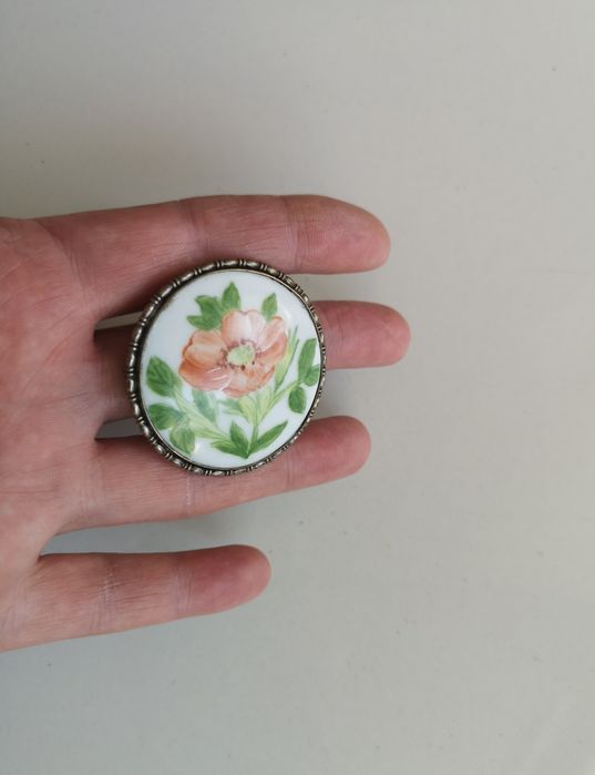 Broszka porcelanowa antyk