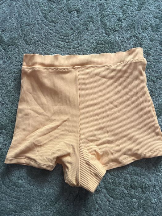 Купальные шорты женские