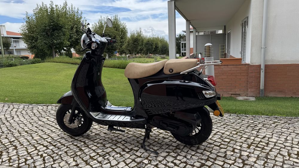 Scooter Riya 50 - vespa