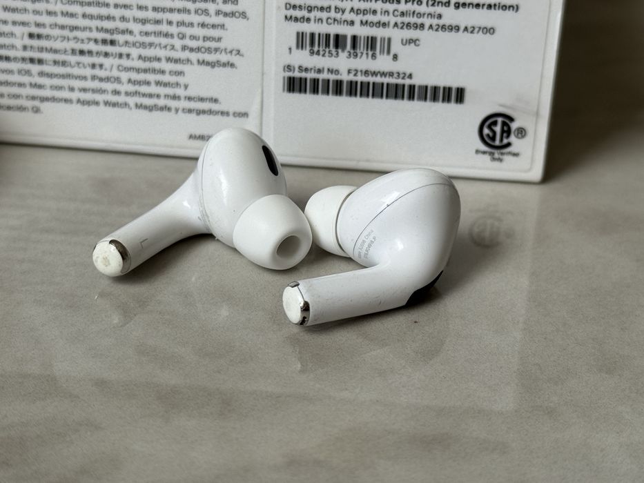 Оригінальні Apple AirPods Pro 2