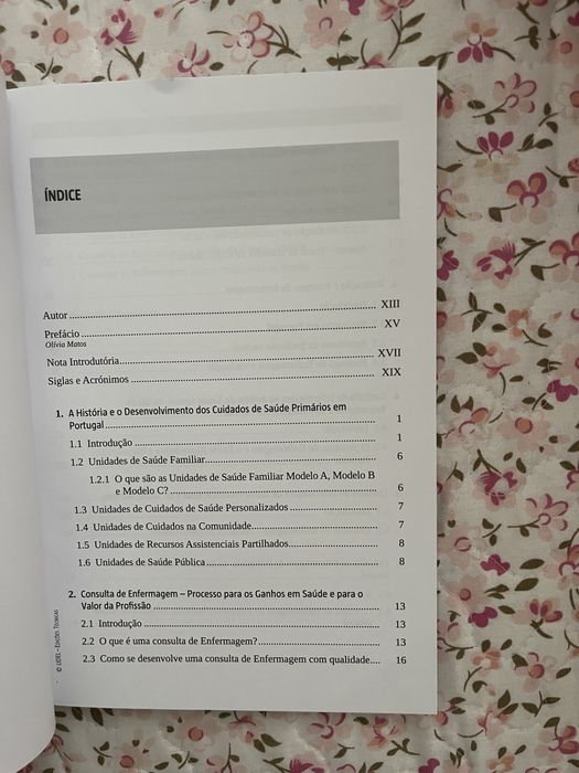 Livro Consultas de Enfermagem nos cuidado de saude primarios