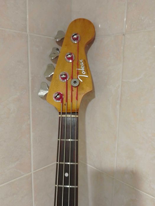 Tokai Hard Puncher VSB-80 1981 года, сделано в Японии, Cherry Burst