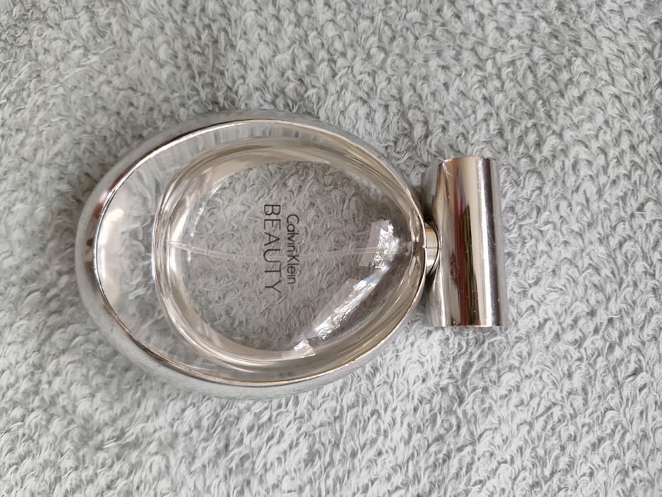 Pusty flakon po perfumach CK Beauty