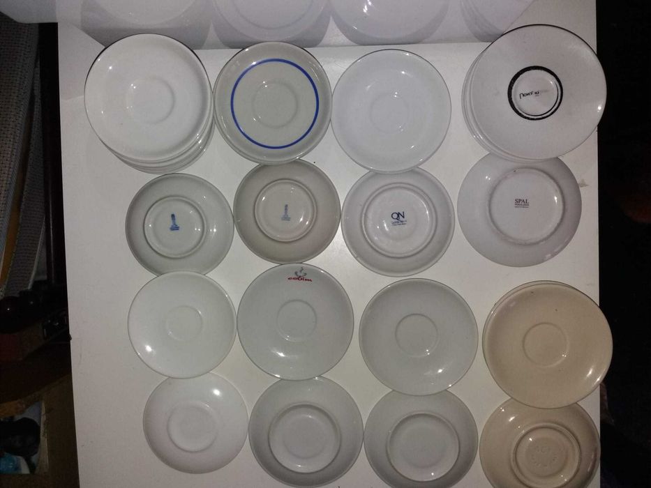 Pratos Para Chávenas de Café