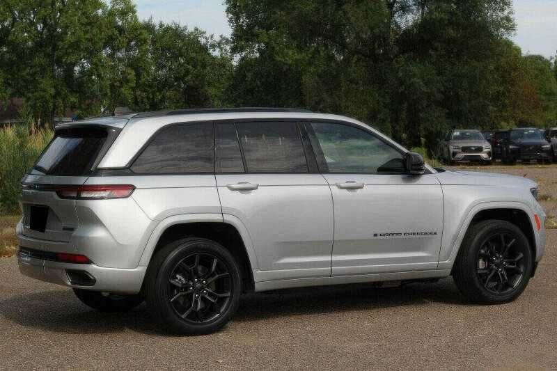 2023 Jeep Grand Cherokee 30th Anniversary 4xe