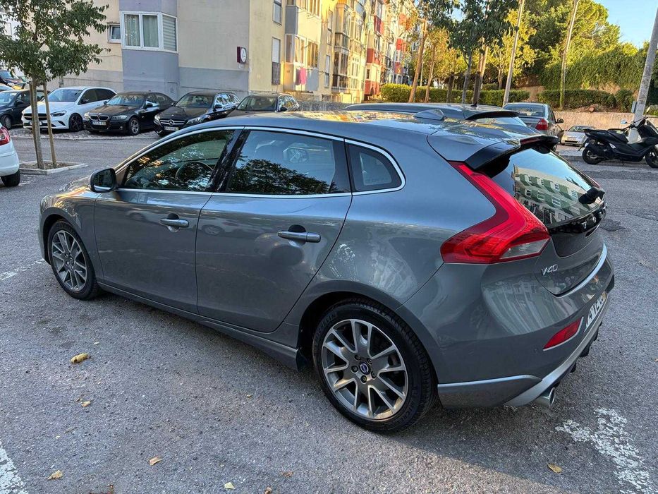 Volvo V40 2.0 D R design irrepreencivel
