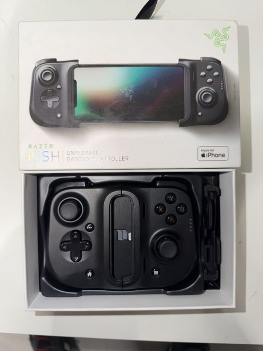 Razer Kishi universal gameing controller