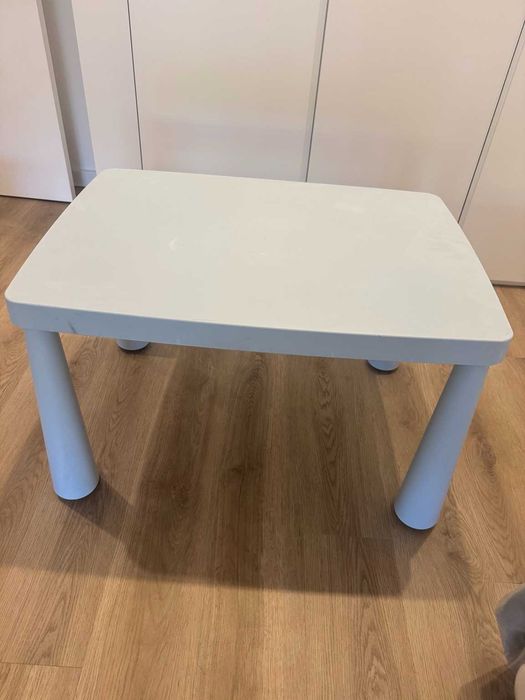 Mesa Infantil IKEA Azul Bebé – 20€