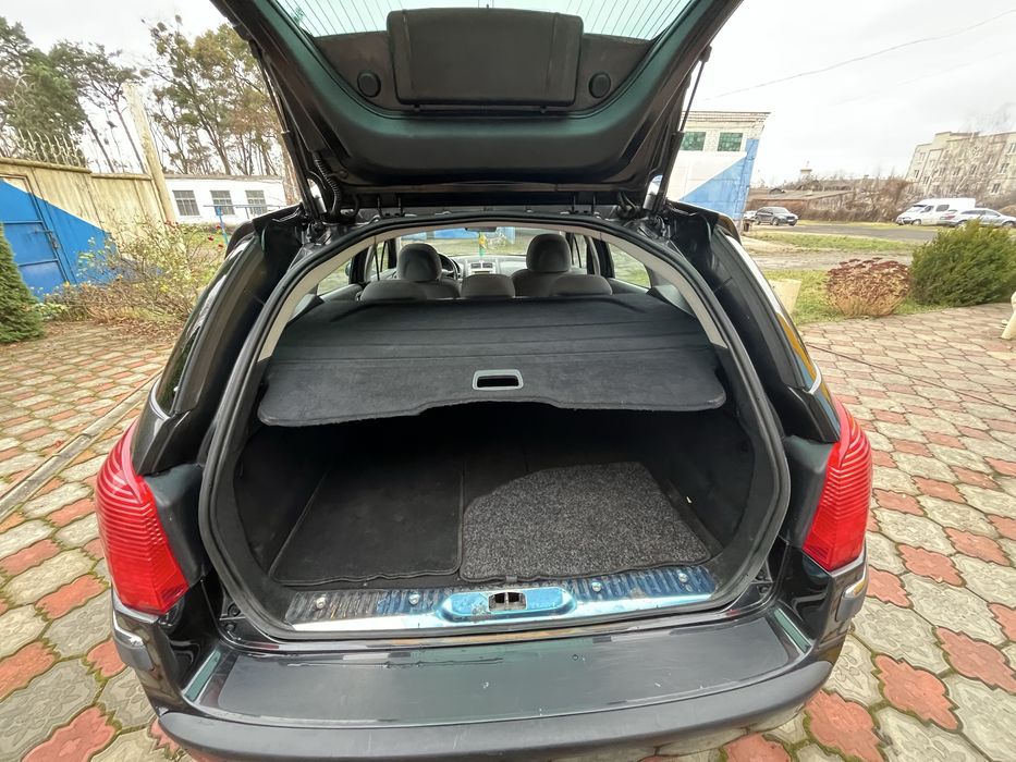 Продам хороше авто Peugeot