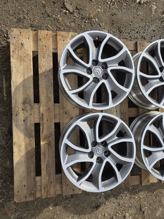 Alufelgi Citroën C Crosser Mitsubishi Peugeot 5008 5x114.3 Et38 7jx18"