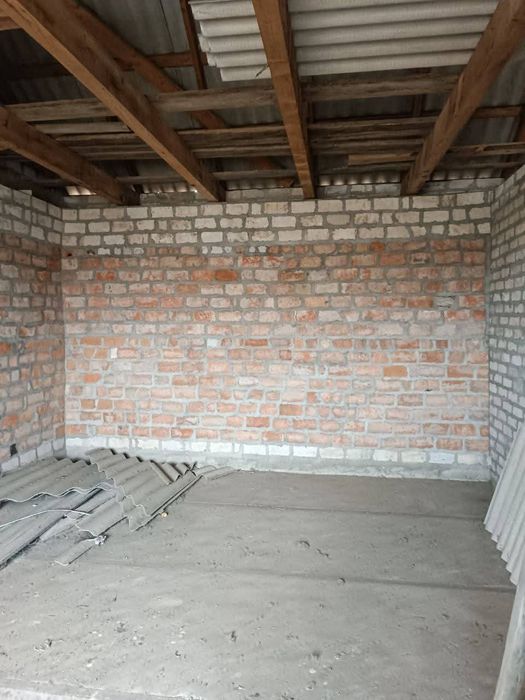 Продам 2-поверховий будинок без внутрішніх робіт
