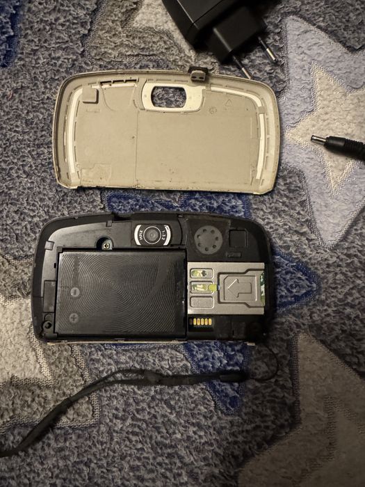 Nokia  7710  telefon