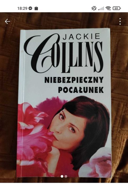 Niebezpieczny pocatunek Jackie Collins