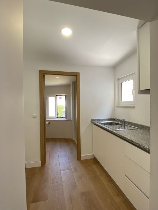 Quarto com WC privado perto do polo  1