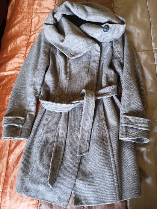 Casaco Zara Basic com capuz