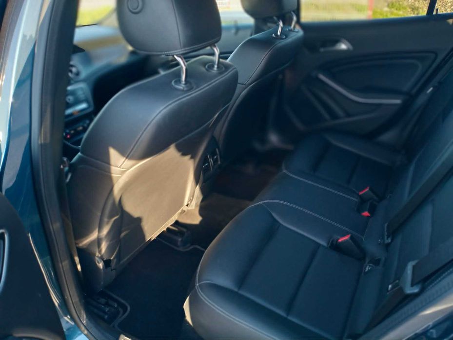 Mercedes Benz GLA 250
