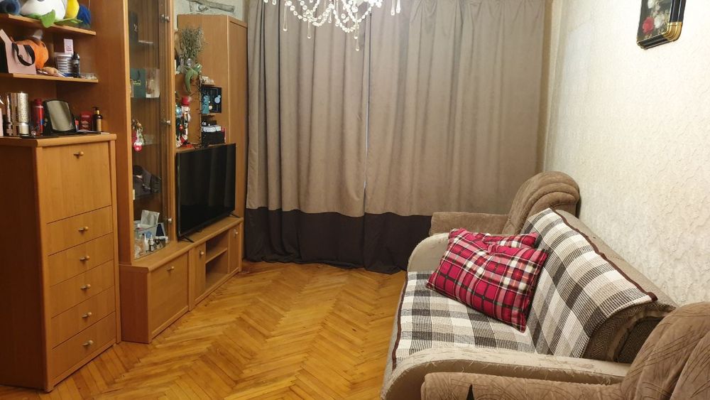 Продаж 2 кімн.квартири 6/9 Космос