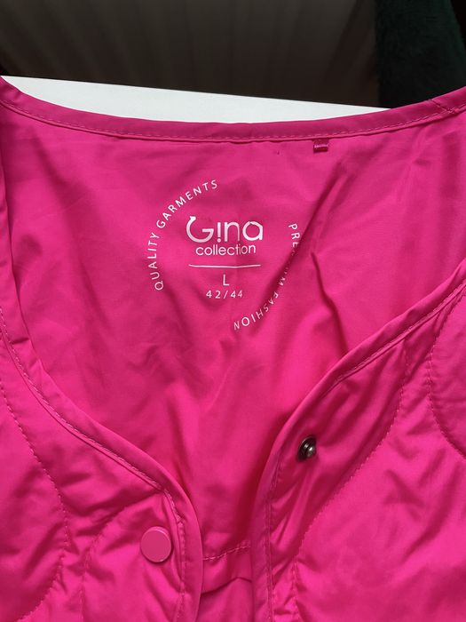 Легкая куртка яркая лайнер