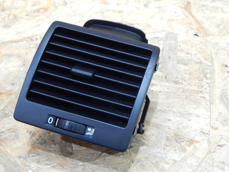 vw t5 multivan kratka nawiewu prawa 7h5819204a